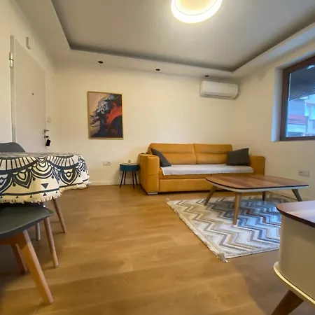 23 Apartment